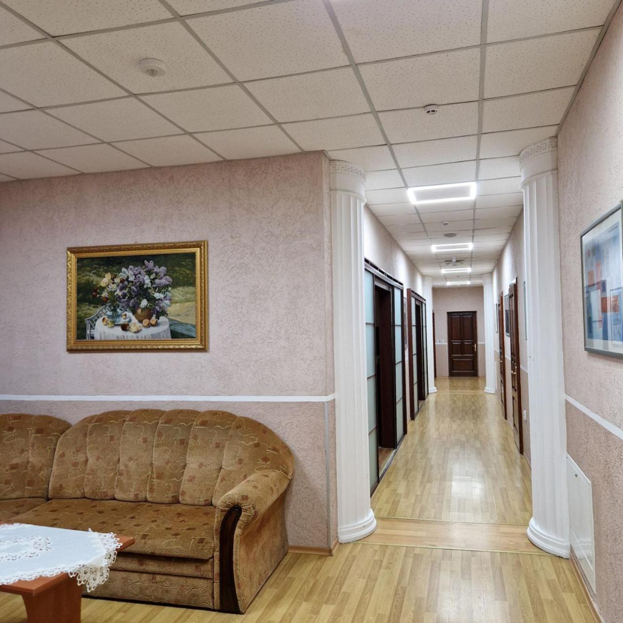 Hotel Helikon Yanoshi Dış mekan fotoğraf